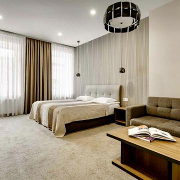 Тараса Шевченка пров., 8