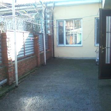 Дальницька вул., 38