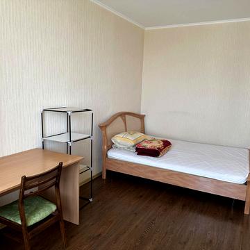 Єлизавети Чавдар вул., 7