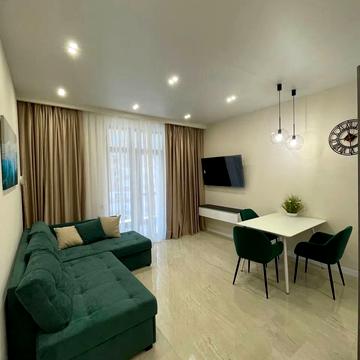 Кучеревського бульв., 1