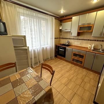 Слави бульв., 27