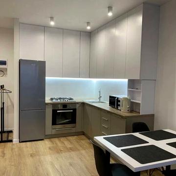 Академіка Філатова вул., 1/22