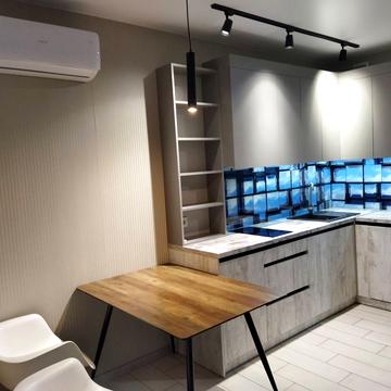 Космічна вул., 5