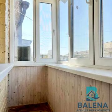 Тополева вул., 5