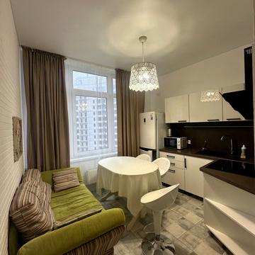 Валерія Самофалова вул. (Каманіна), 16а/2