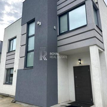 Центральна вул.