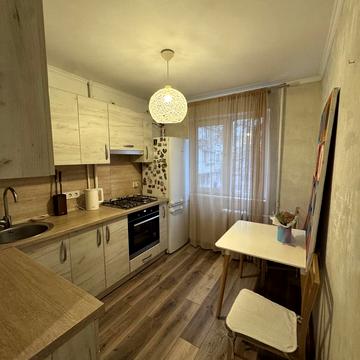 Сергія Берегового вул. (Мартиросяна), 26