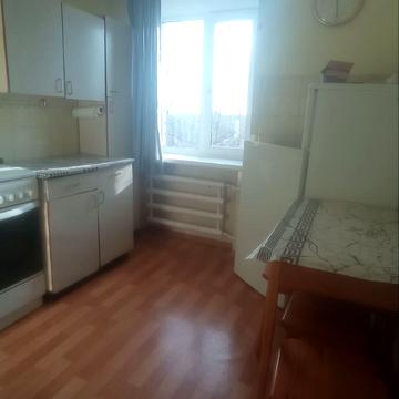 Роторна вул., 17