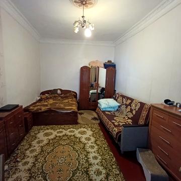 Гранітна вул., 24