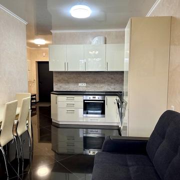 Олени Теліги вул., 25