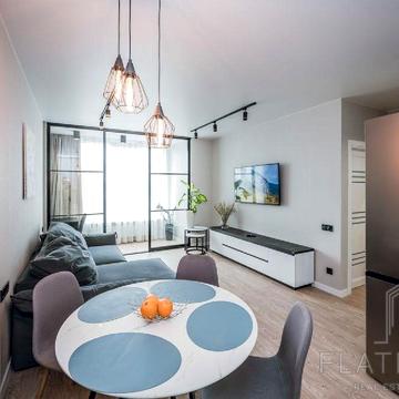 Любомира Гузара просп. (Космонавта Комарова), 15