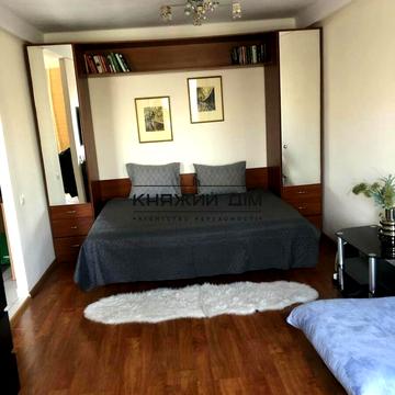 Горіхуватський Шлях вул. (Генерала Родимцева), 11