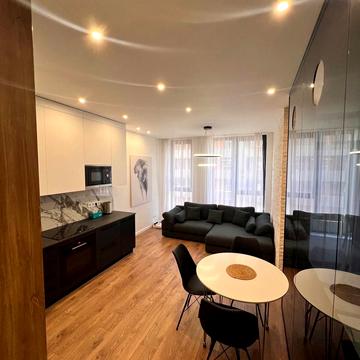 Набережно-Рибальська дорога вул., 9