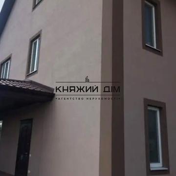 Академіка Шалімова вул., 11