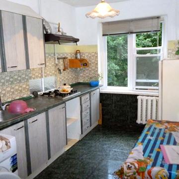 Сімї Глодан вул., 37