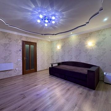 Андрія Малишка вул. (Льва Толстого), 80