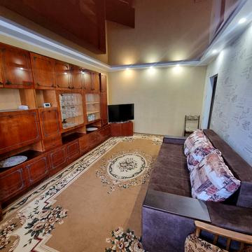 Добровольців пров., 6