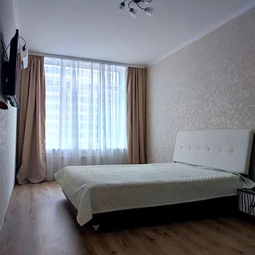 Євгена Сверстюка вул. (Марини Раскової), 6-А