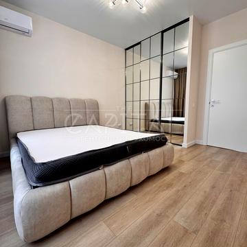 Олеся Бердника вул., 1-В