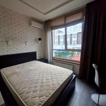 Практична вул., 4