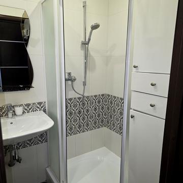 Голосіївський просп. (40-річчя Жовтня), 90