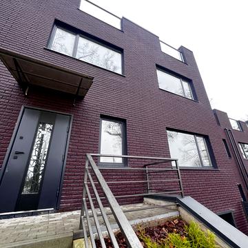 Києво-Мироцька вул., 123 О