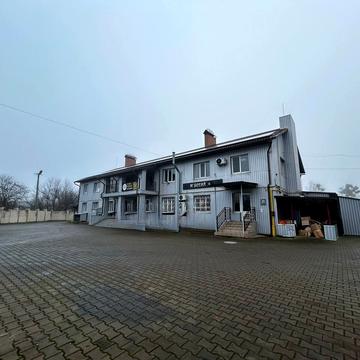 центральна, 13