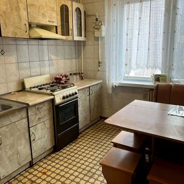 Левка Лукяненка вул. (Ватутіна), 54