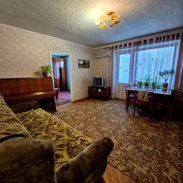 Бориса Мозолевського вул. (Корнійчука), 11