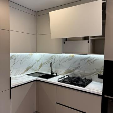 Юліана Пелеша вул., 3