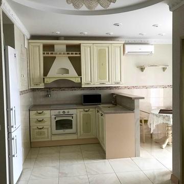 Ованеса Туманяна вул., 3