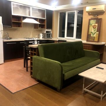 Успенський пров., 14