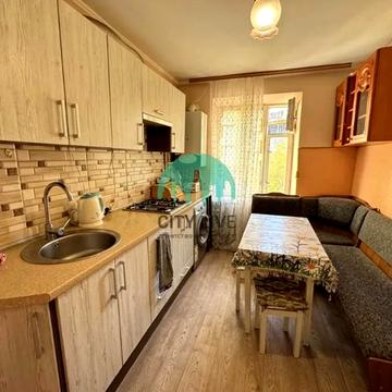 Української Дивізії вул., 14