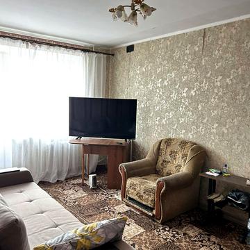 Львівське шосе, 8