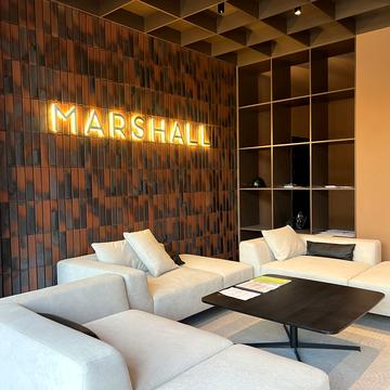 Набережна Перемоги вул., (Будинок 1)