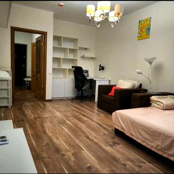 Воскресенська вул., 12-Б