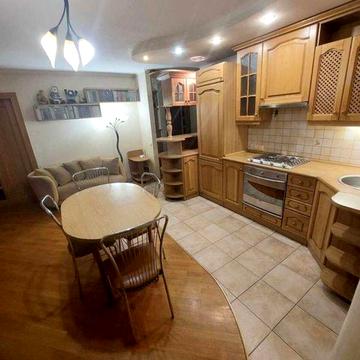 Борщагівська вул., 133