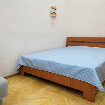 Ярославів Вал вул., 21-Г