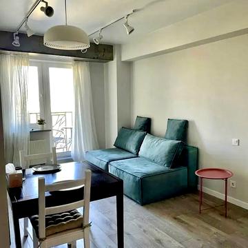 Нижній Вал вул., (Будинок 1)