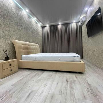 Драгоманова вул., 10