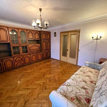 Лісовий просп., 5