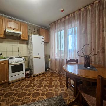 Хорольська вул., 1-А