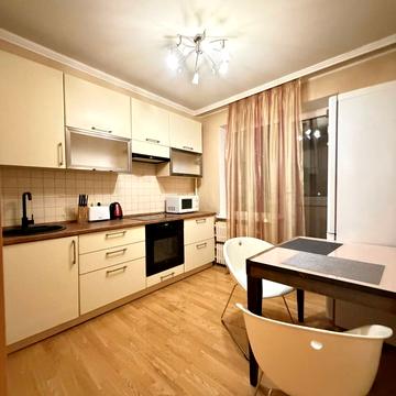 Науки просп. (Гагаріна), 122