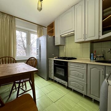 Мандриківська вул., 163