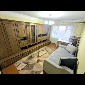 Жуля Верна бульв. (Ромена Роллана), 13