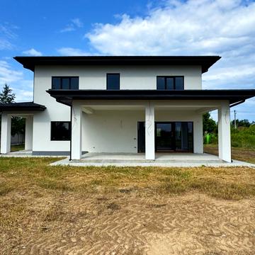 Святославська, 11