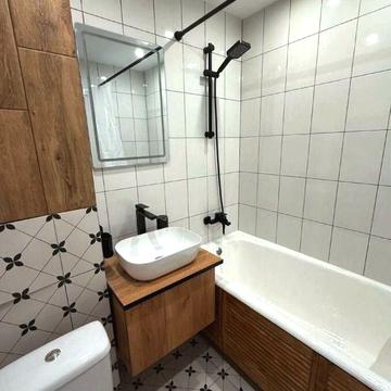 Кругла вул., 15