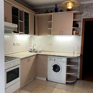 Володимира Івасюка просп. (Героїв Сталінграду), 60