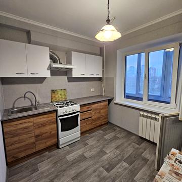 Героїв полку "Азов" вул. (Маршала Малиновського), 32