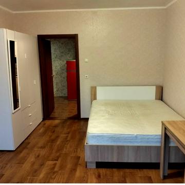 Івана Кавалерідзе вул., 1